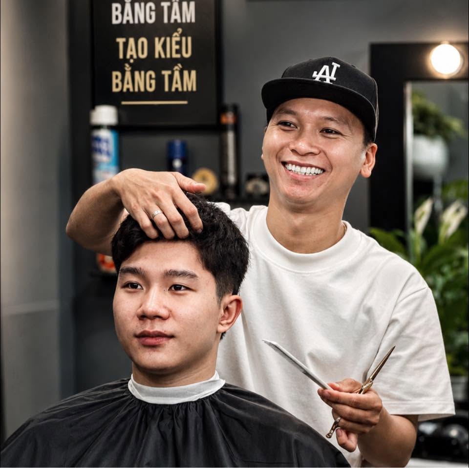 Tiệm Cắt Tóc Dành Cho Bố và Bé