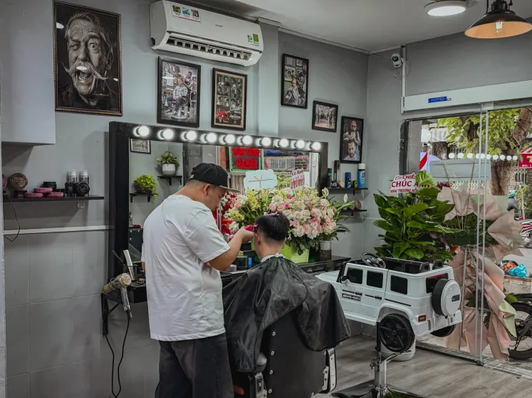 Không gian Cố Đô Barbershop