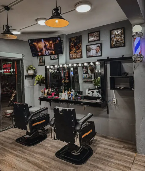 Không gian Cố Đô Barbershop