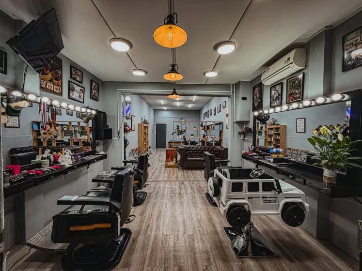 Không gian Cố Đô Barbershop