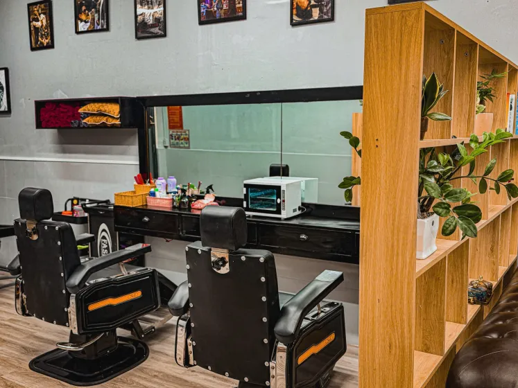 Không gian Cố Đô Barbershop