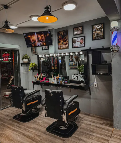 Không gian Cố Đô Barbershop